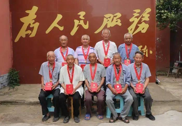 是直接计入费用，还是入“以前年度损益调整”.1游戏画面